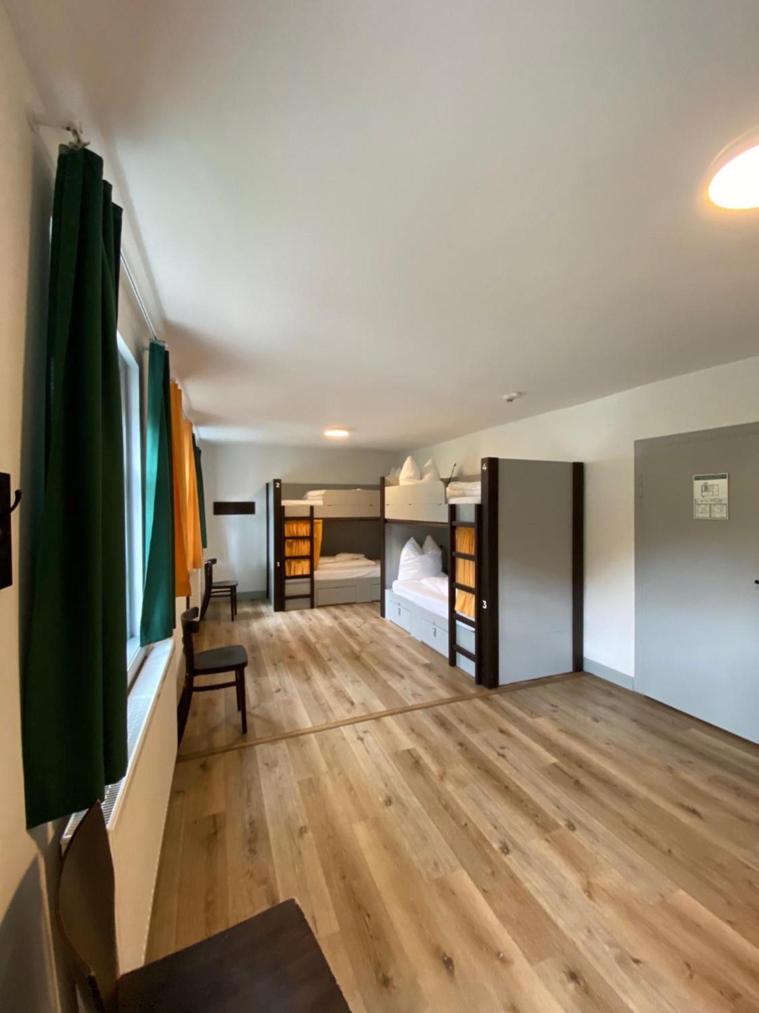 Hostel Балинген Экстерьер фото